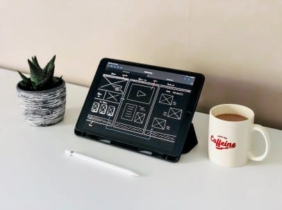 visual design pl9DrjAMV6I unsplash 3 v2 ResizedImageWzQwNiwzMDNd